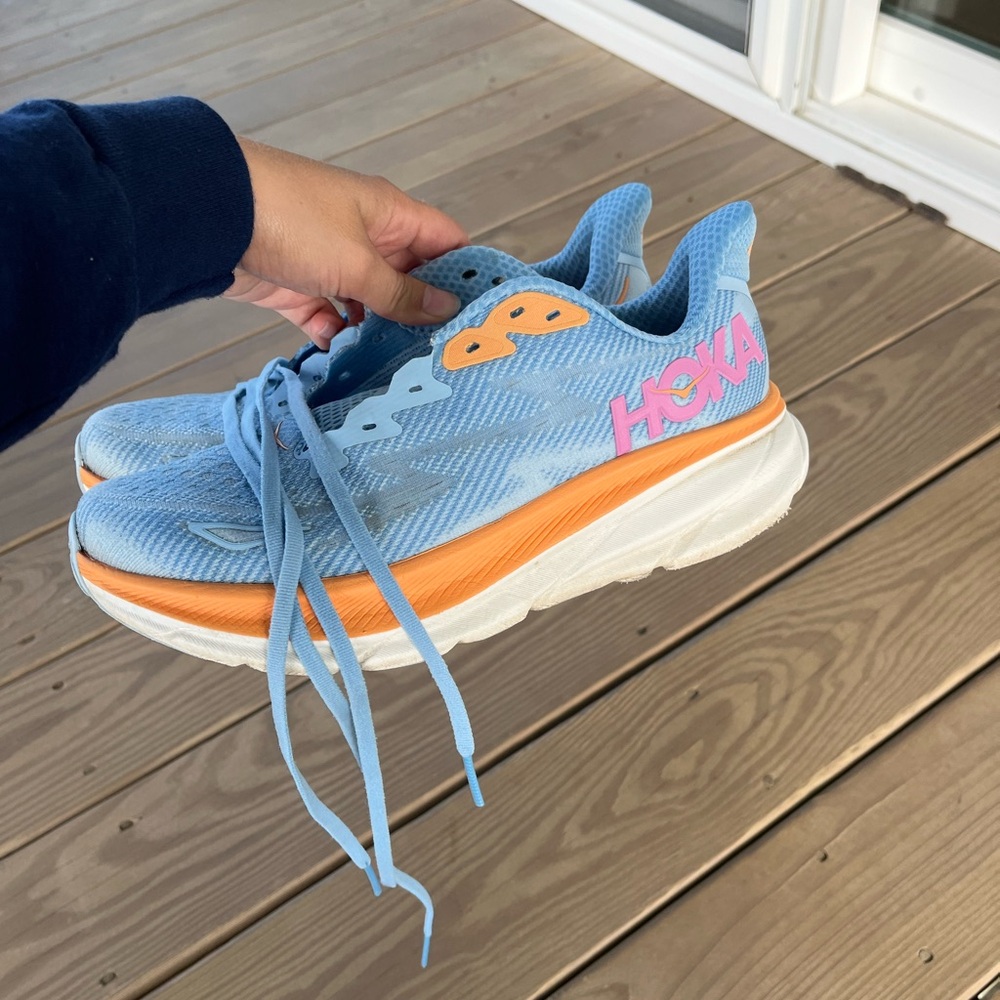 HOKA Clifton 9